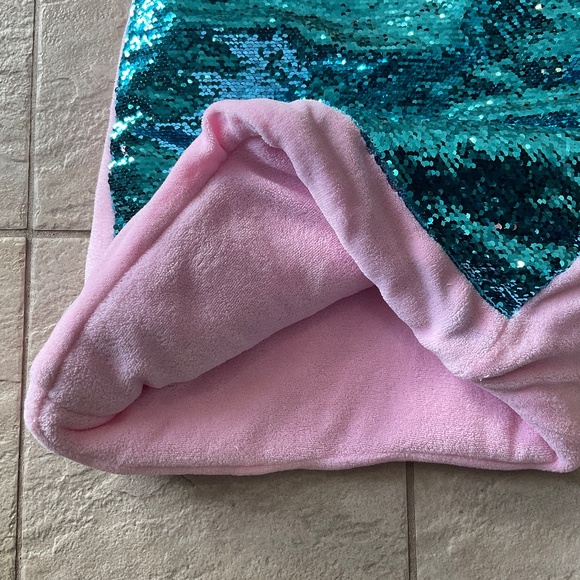 Cynthia Rowley Mermaid Snuggle Tail,  Blanket Sleeping Bag, One Size, for kids - Picture 4 of 14